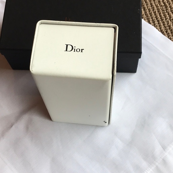 Dior glasses case - Picture 3 of 4